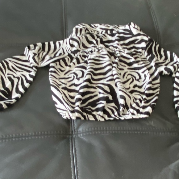 H&M zebra print long sleeve shirt see-through - Picture 2 of 3